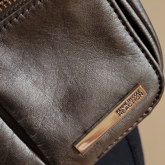 KENNETH COLE REACTION Small Crossbody Bag, Vegan, Metallic Pewter - Picture 7 of 11